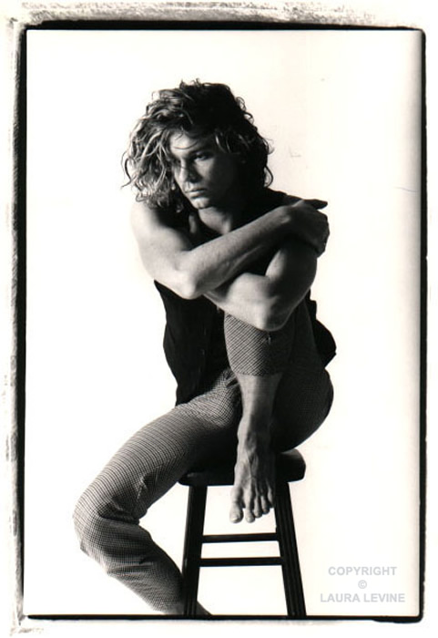 hutchence1.jpg